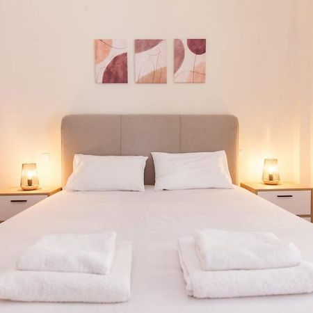 Brand New 2 Bedroom Haven Apt In Galatsi Atenas Exterior foto