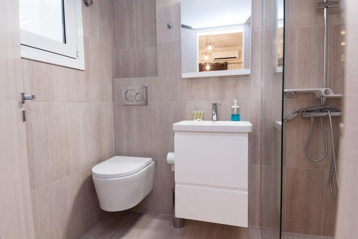 Brand New 2 Bedroom Haven Apt In Galatsi Atenas Exterior foto