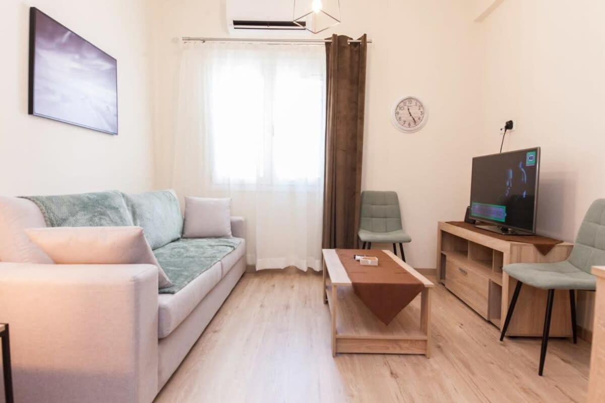 Brand New 2 Bedroom Haven Apt In Galatsi Atenas Exterior foto